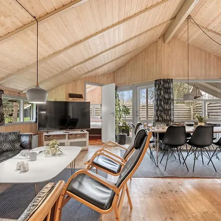 Hithin - 800m From The Sea By Interhome Feriehus