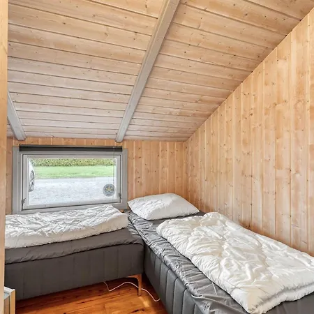 Hithin - 800m From The Sea By Interhome *